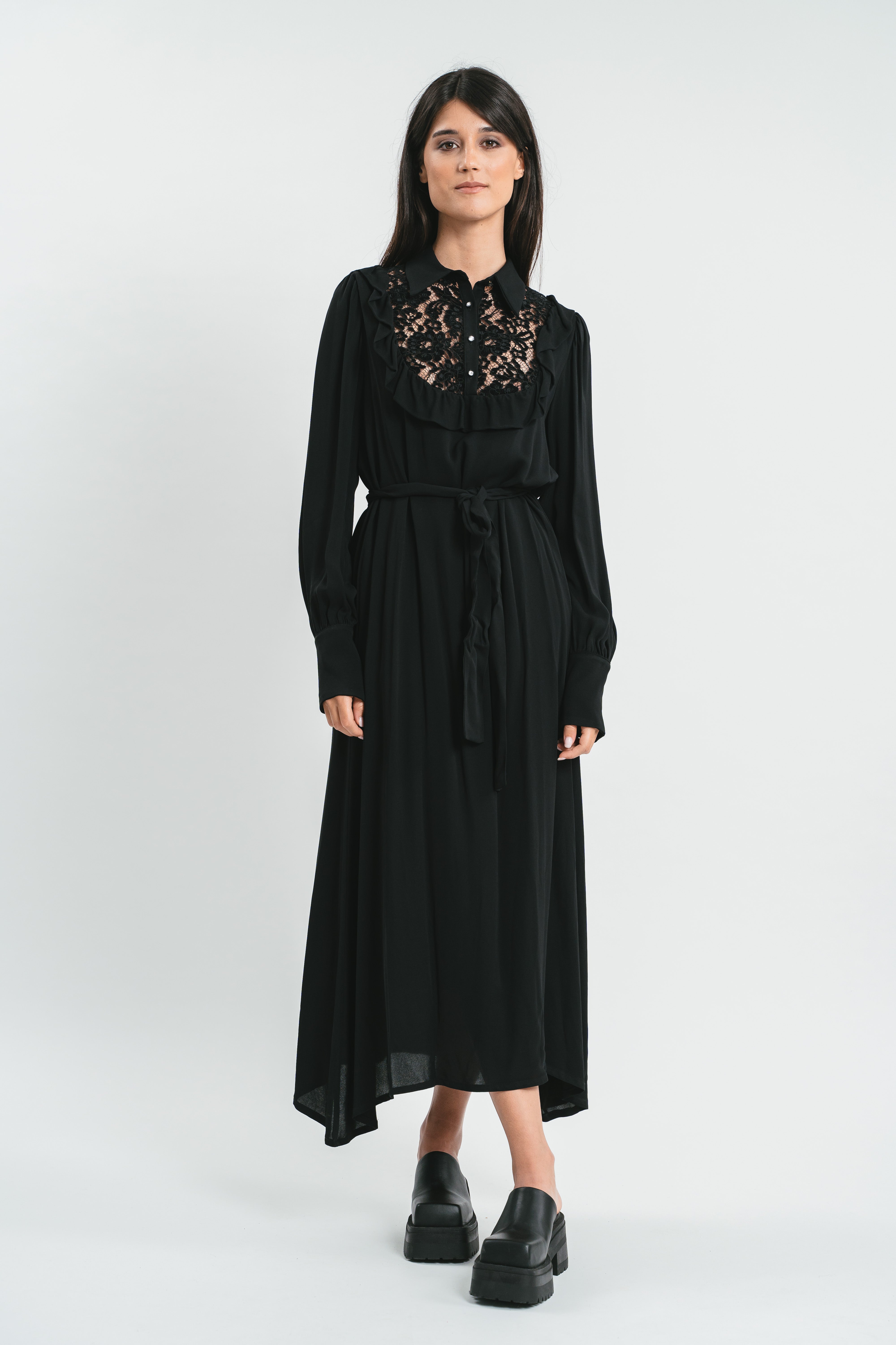 Long dress with lace plastron