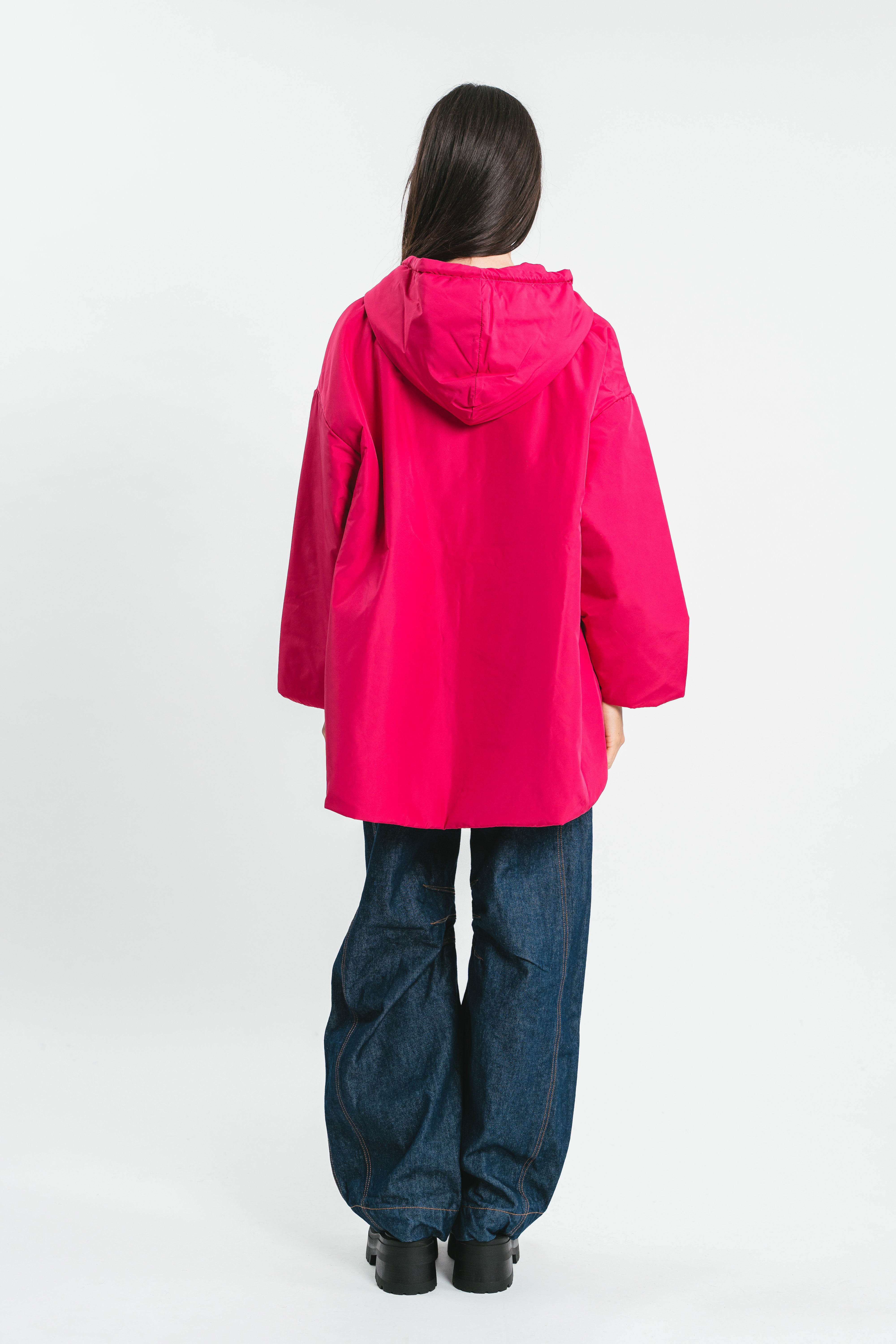 100 gram hooded and zipped sweatshirt