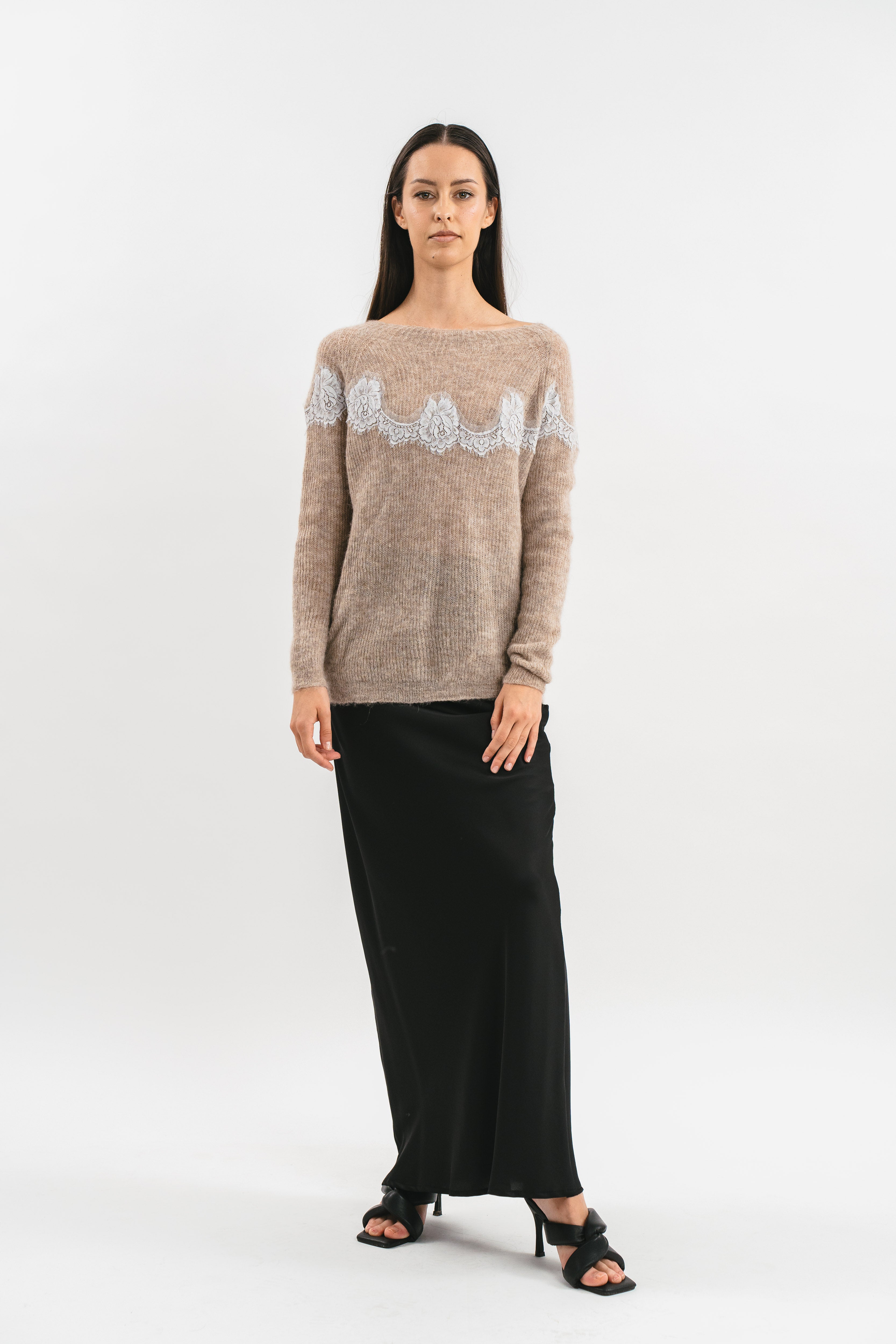 Boat neck sweater with lace