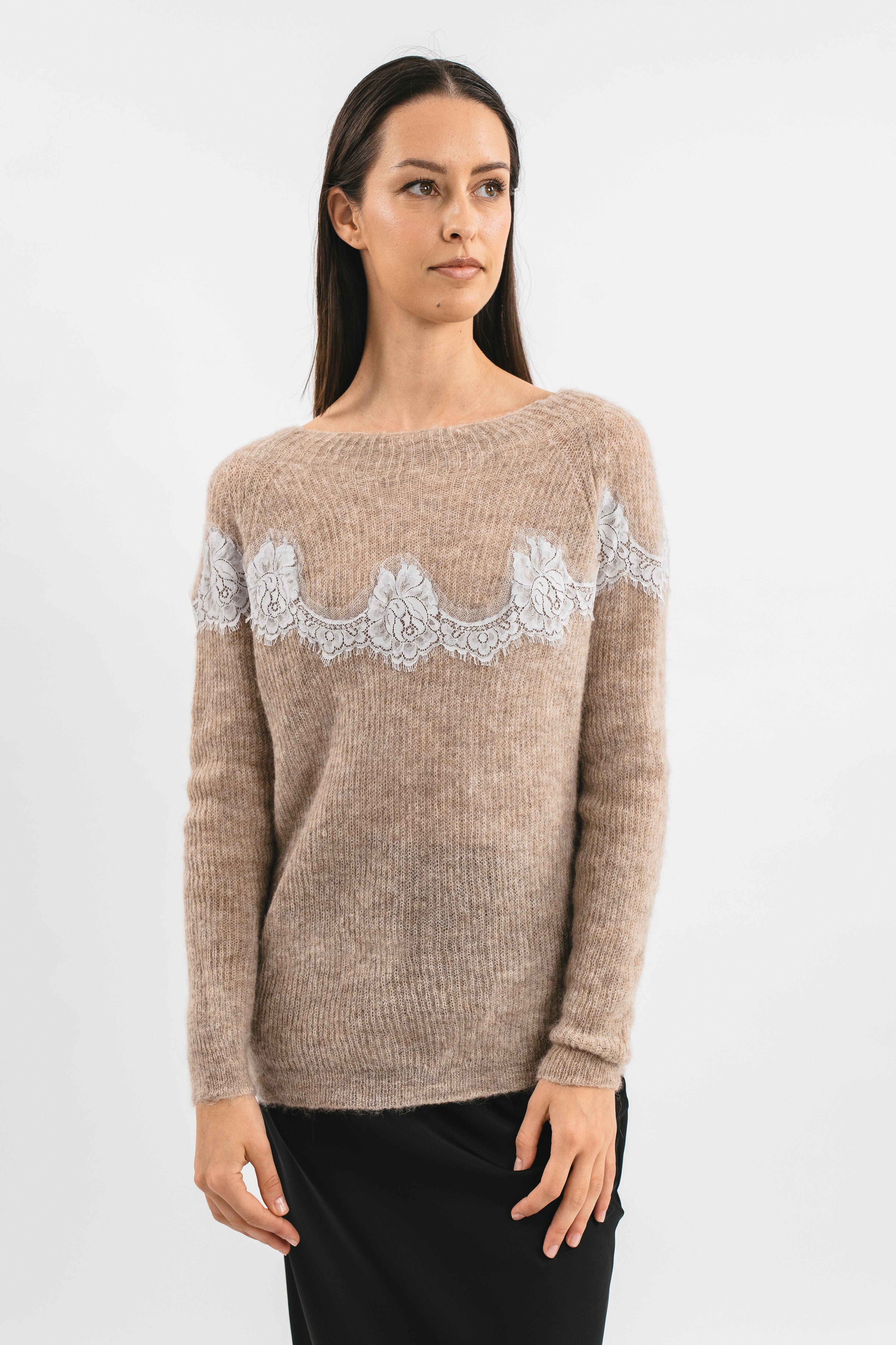 Boat neck sweater with lace