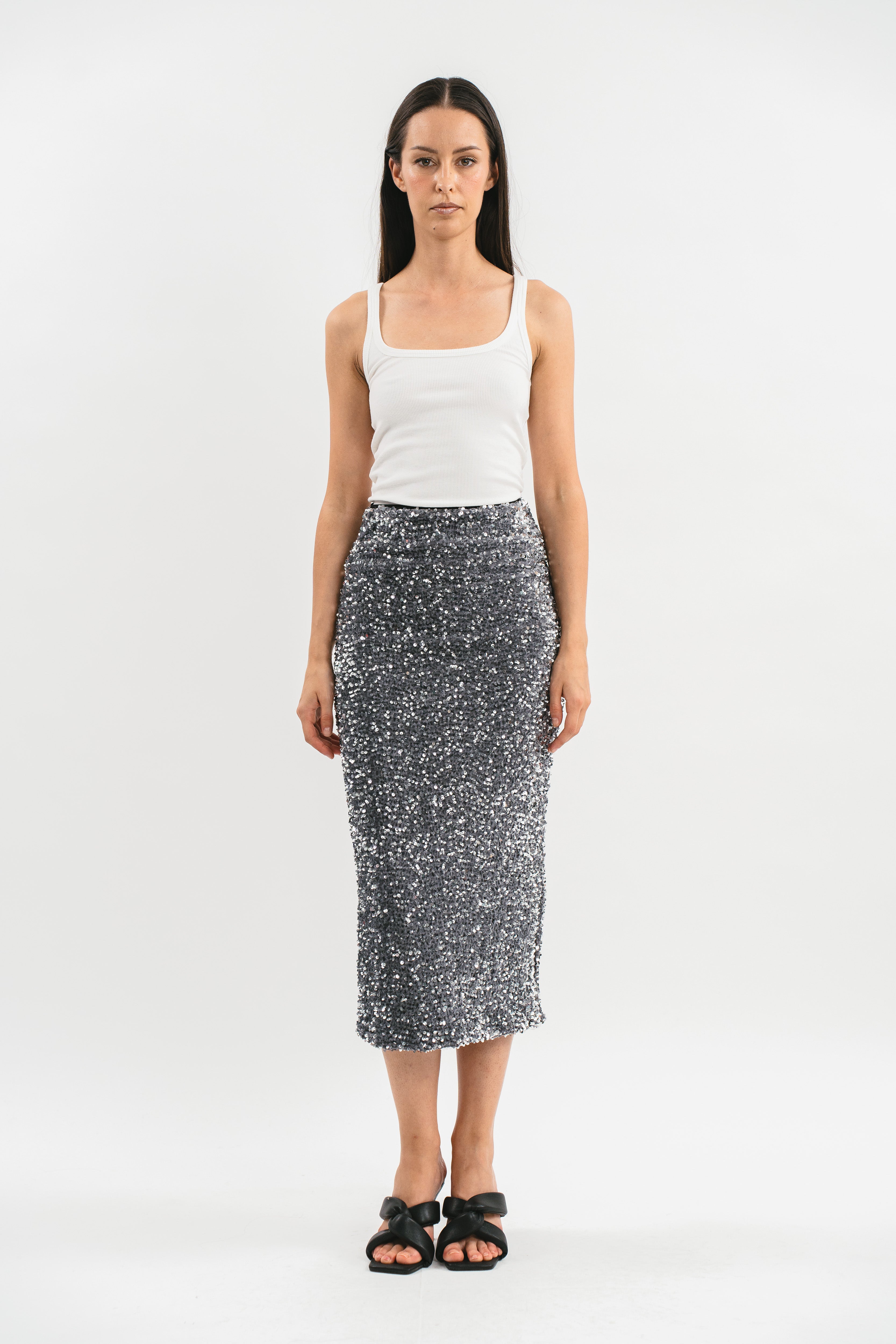 Sequined skirt with slit