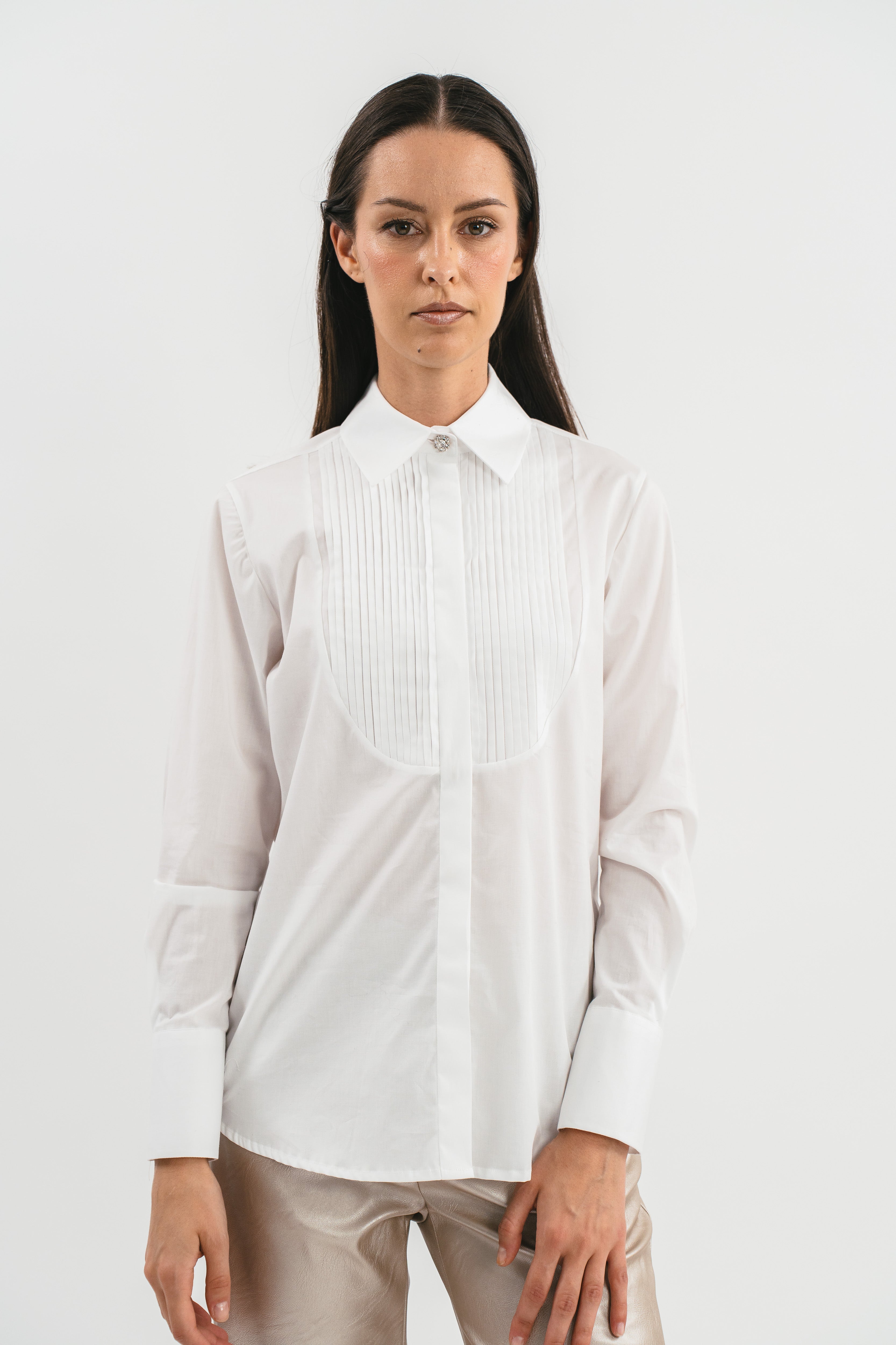 Shirt with pleated plastron