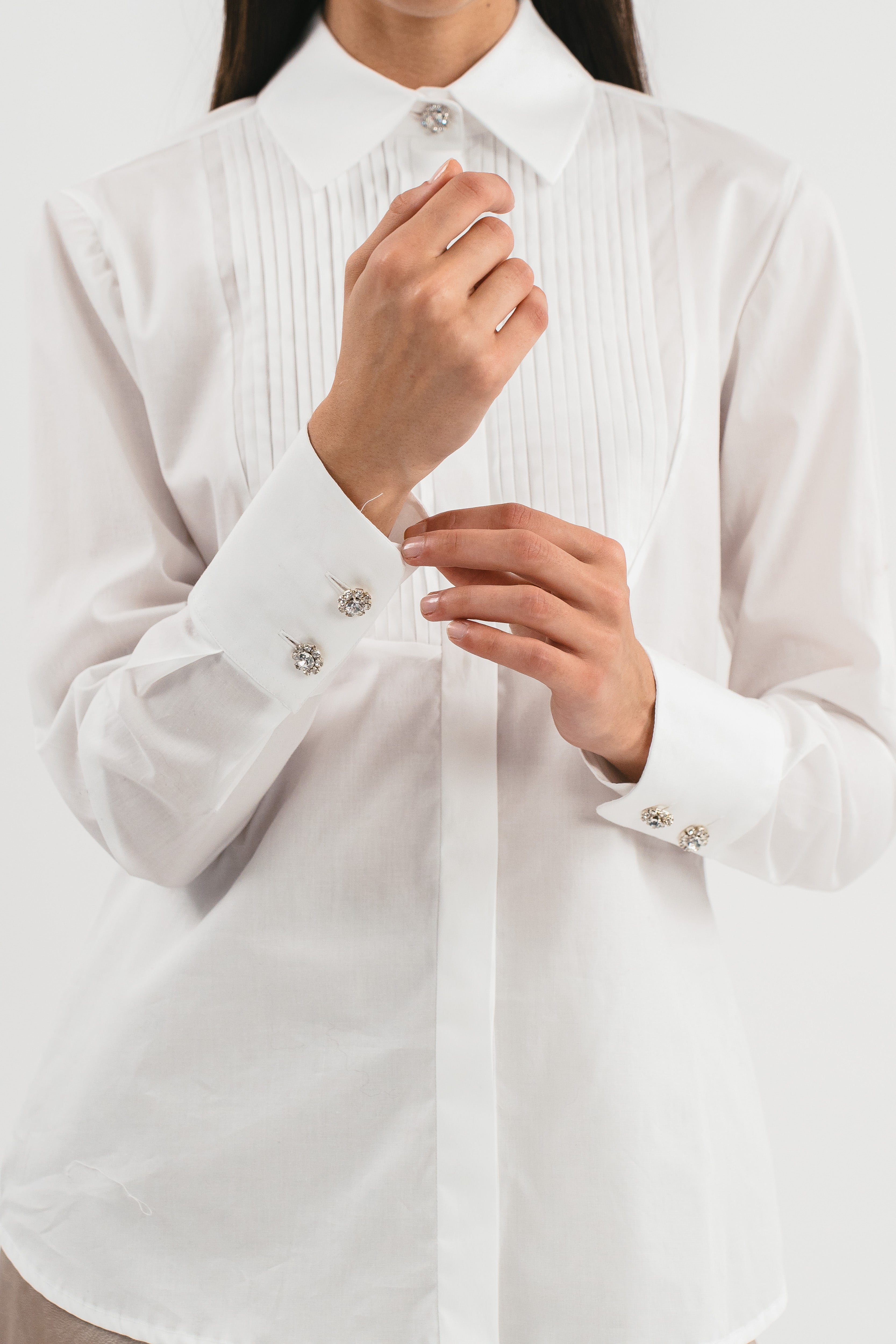 Shirt with pleated plastron