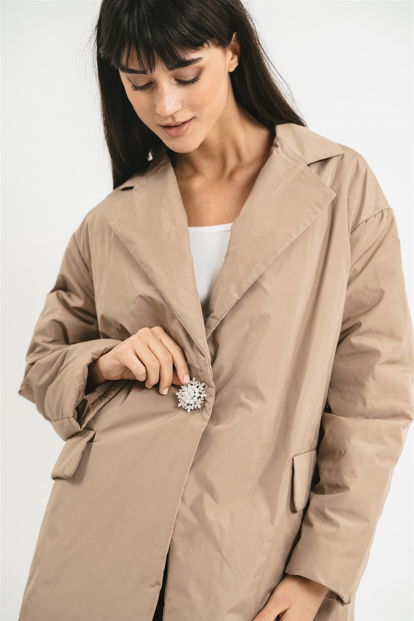 100 gram oversize jacket with jewelled button