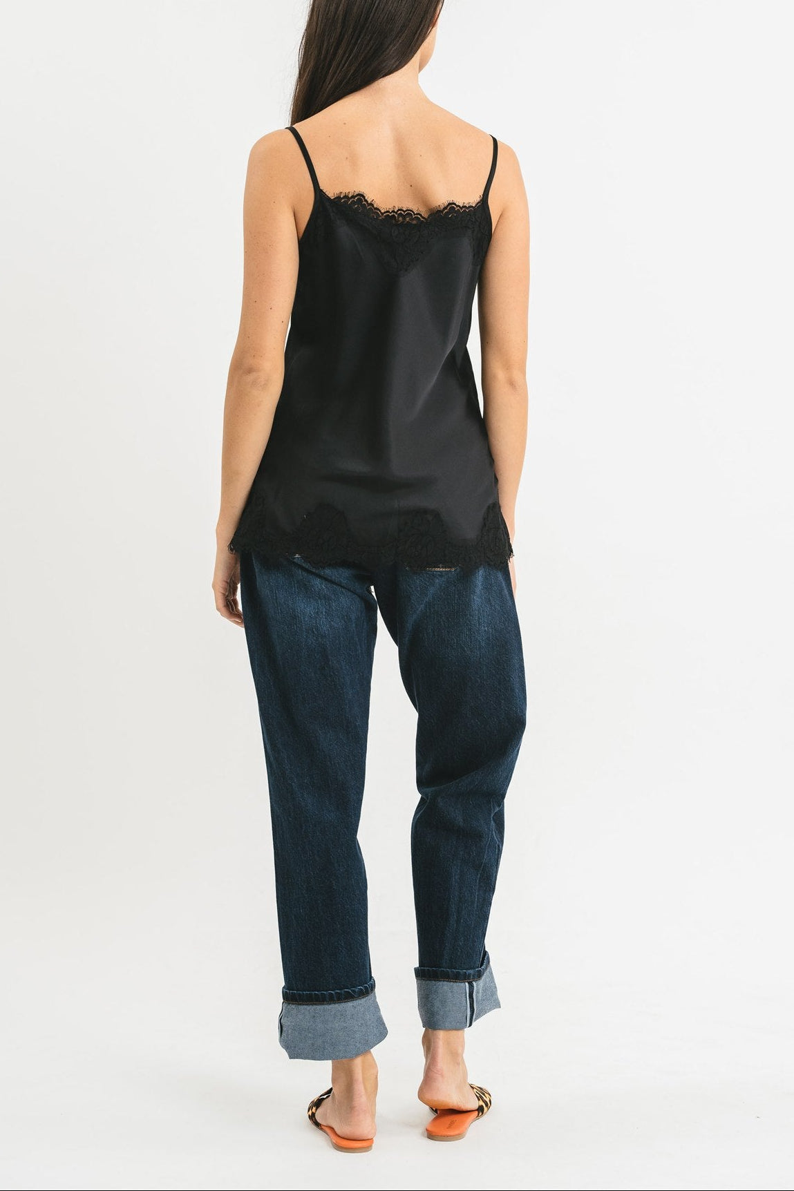Top nero in viscosa satin elasticizzata con rifiniture in pregiato pizzo francese Posteriore