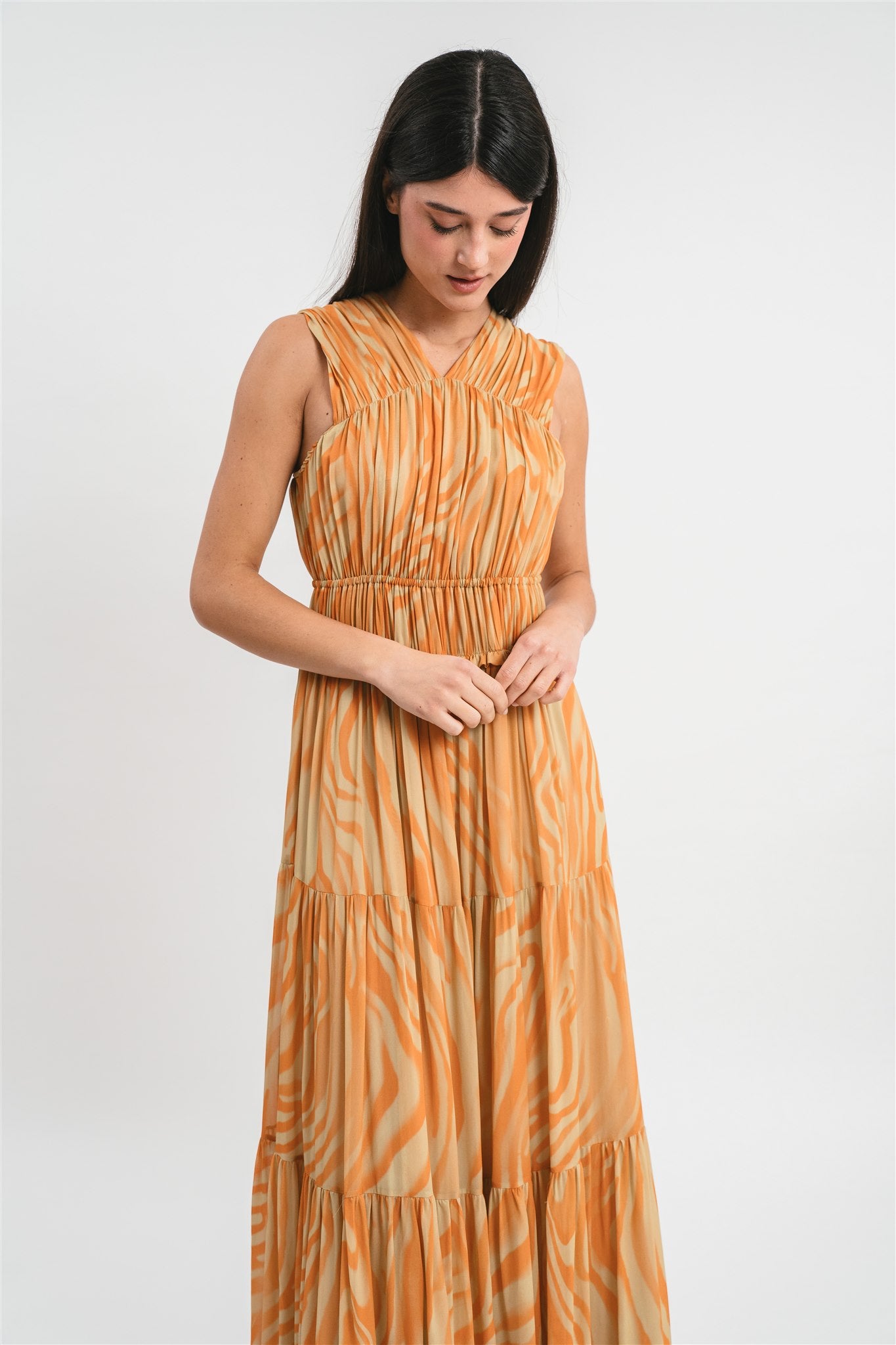 Long dress with optical print flounces