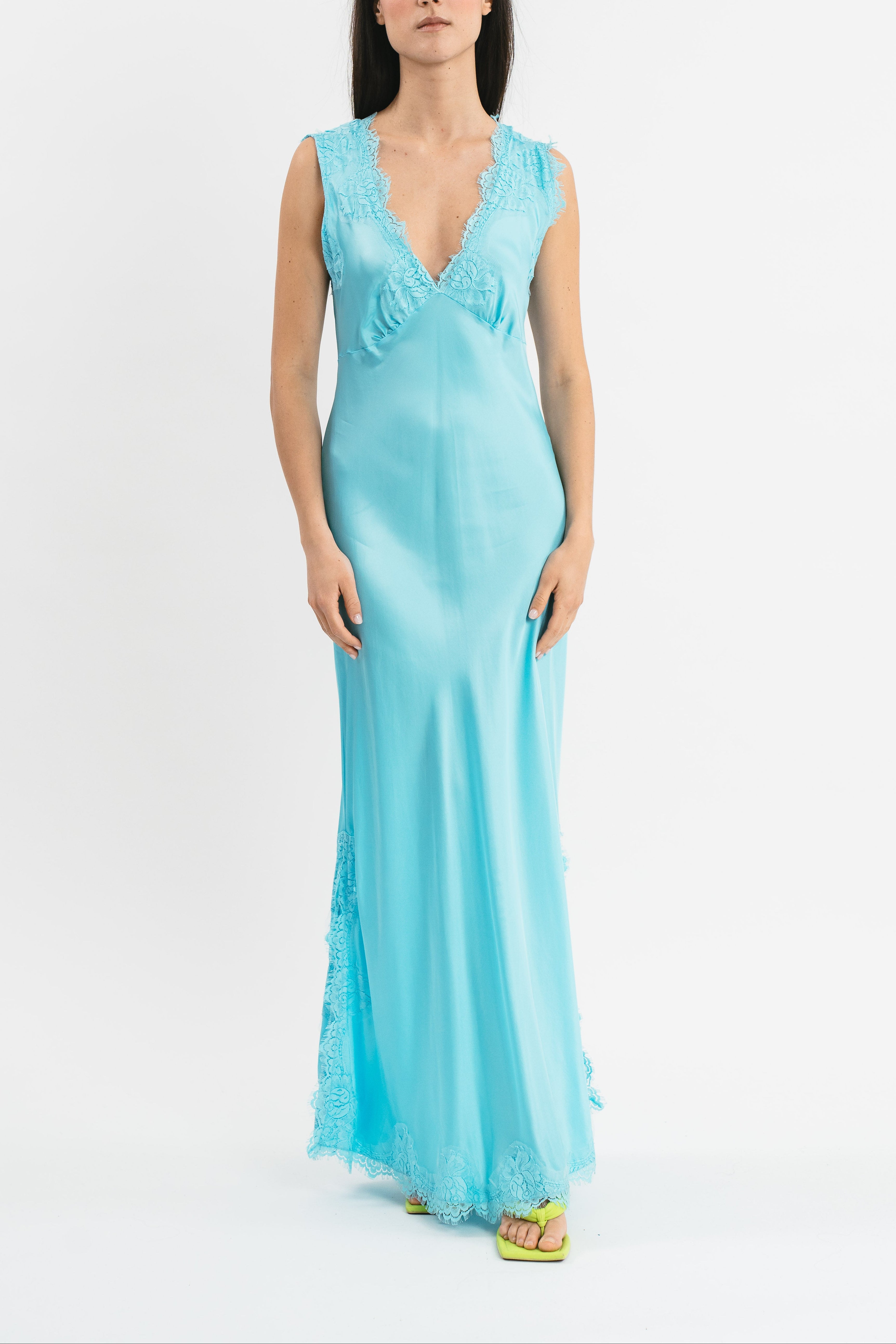 ANDREA WIDE SHOULDER SLIP DRESS IN VISCOSE WITH LACE