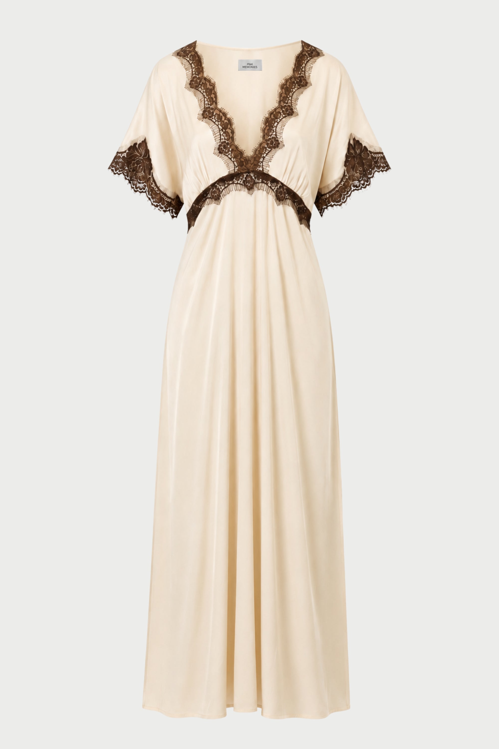 ABITO SCOLLO V CON PIZZO